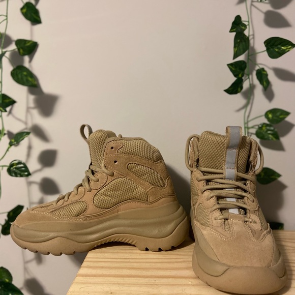 YEZZY SEASON 7 DESERT BOOT IN SHADE ROCK - Picture 3 of 4